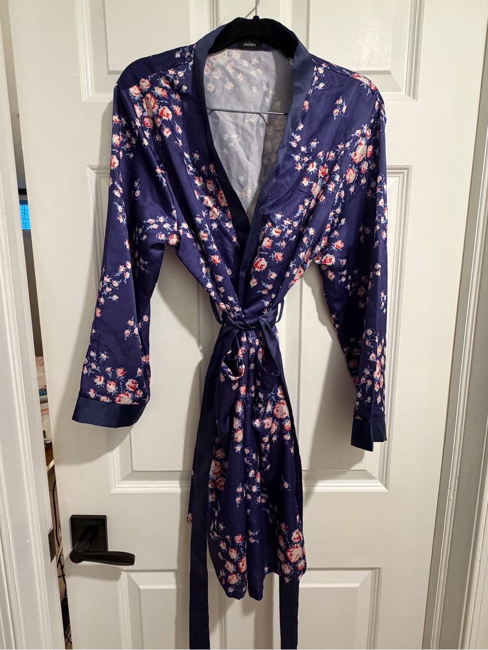 Morgan Lane x FabFitFun Floral Satin Robe 💐